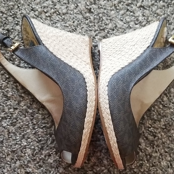 Michael Kors Wedge - Picture 7 of 15